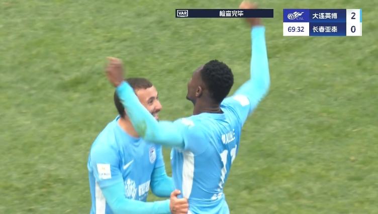 馬萊萊大連處子球！呂焯毅助攻馬萊萊破門，大連英博2-0亞泰