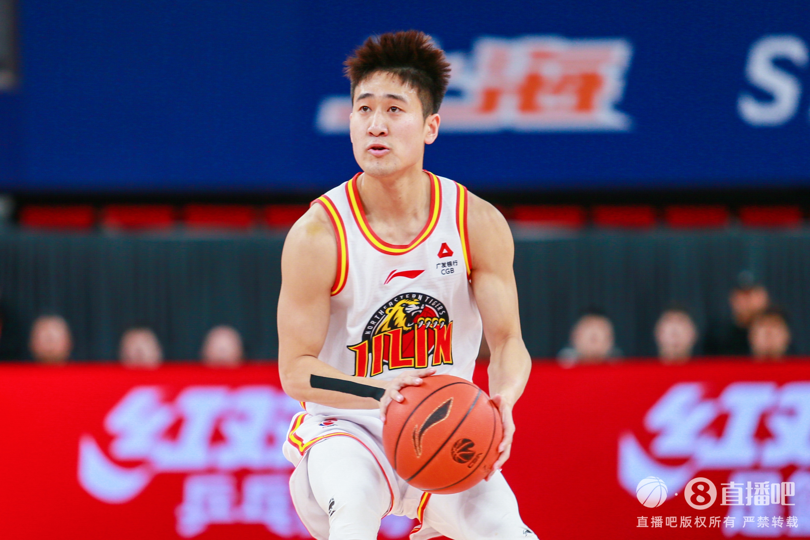 效率不高！姜偉澤13中5拿到14分 三分9中2