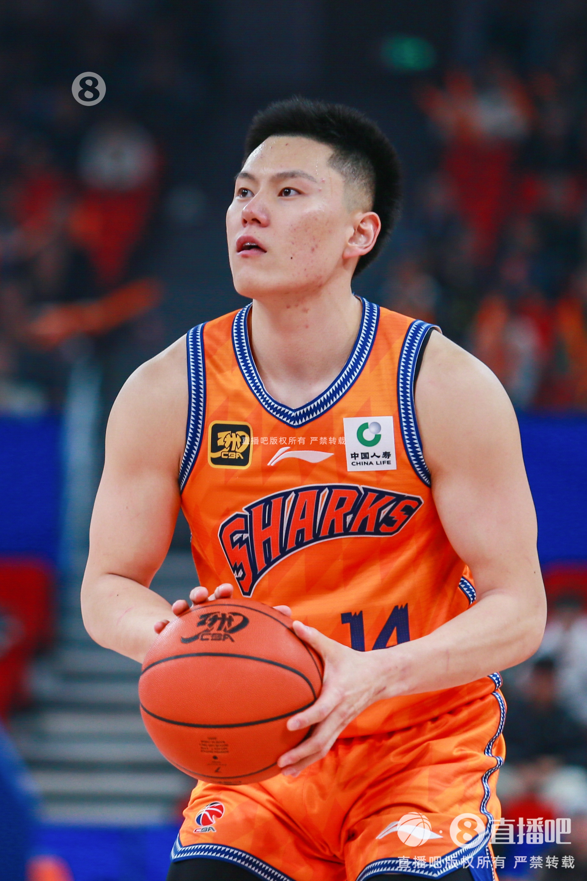 手感火熱！李弘權(quán)半場三分6中5得到15分3板0失誤