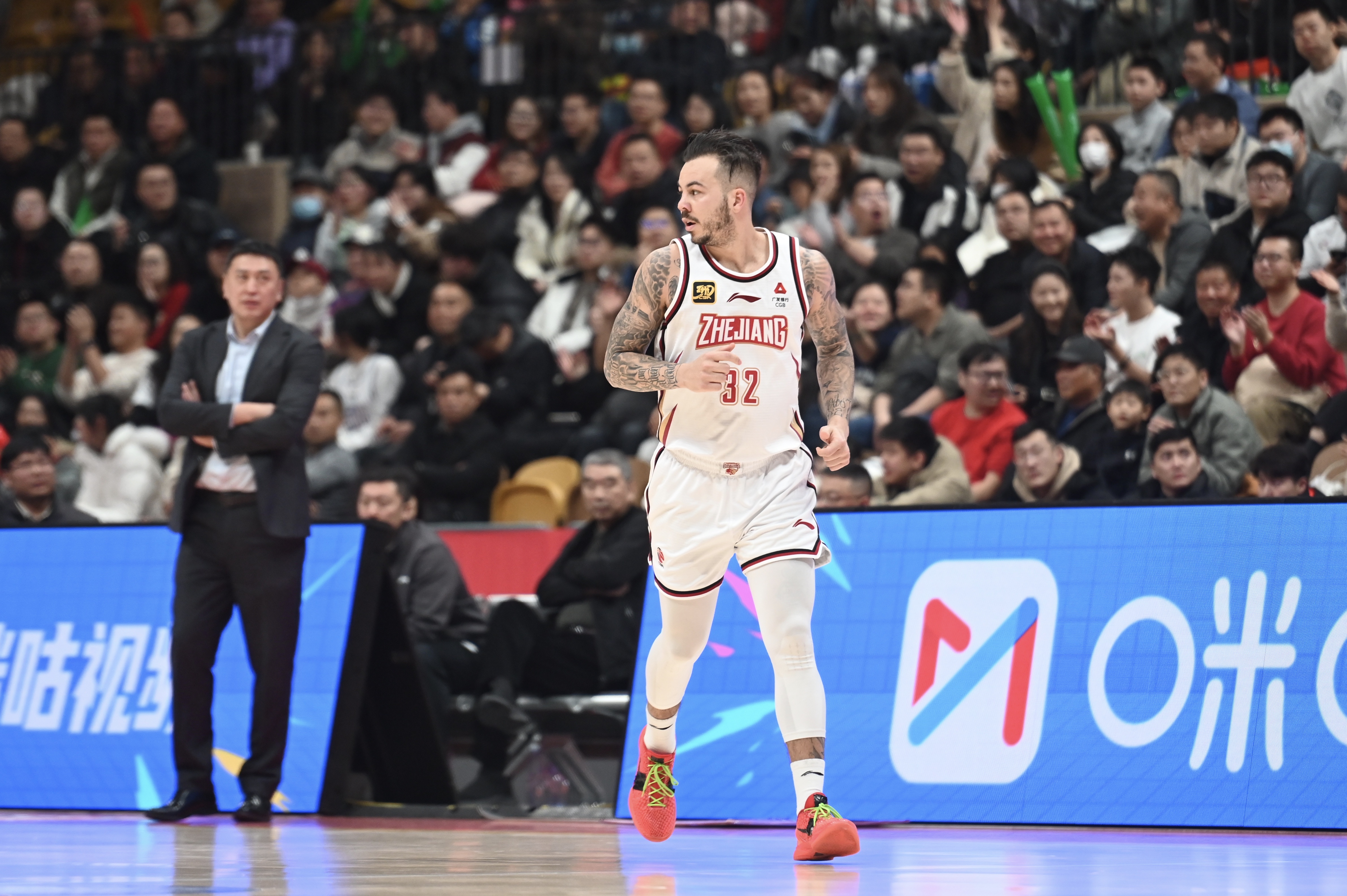得分爆炸力！約克23中13得34分2板8助4斷 三分11中6