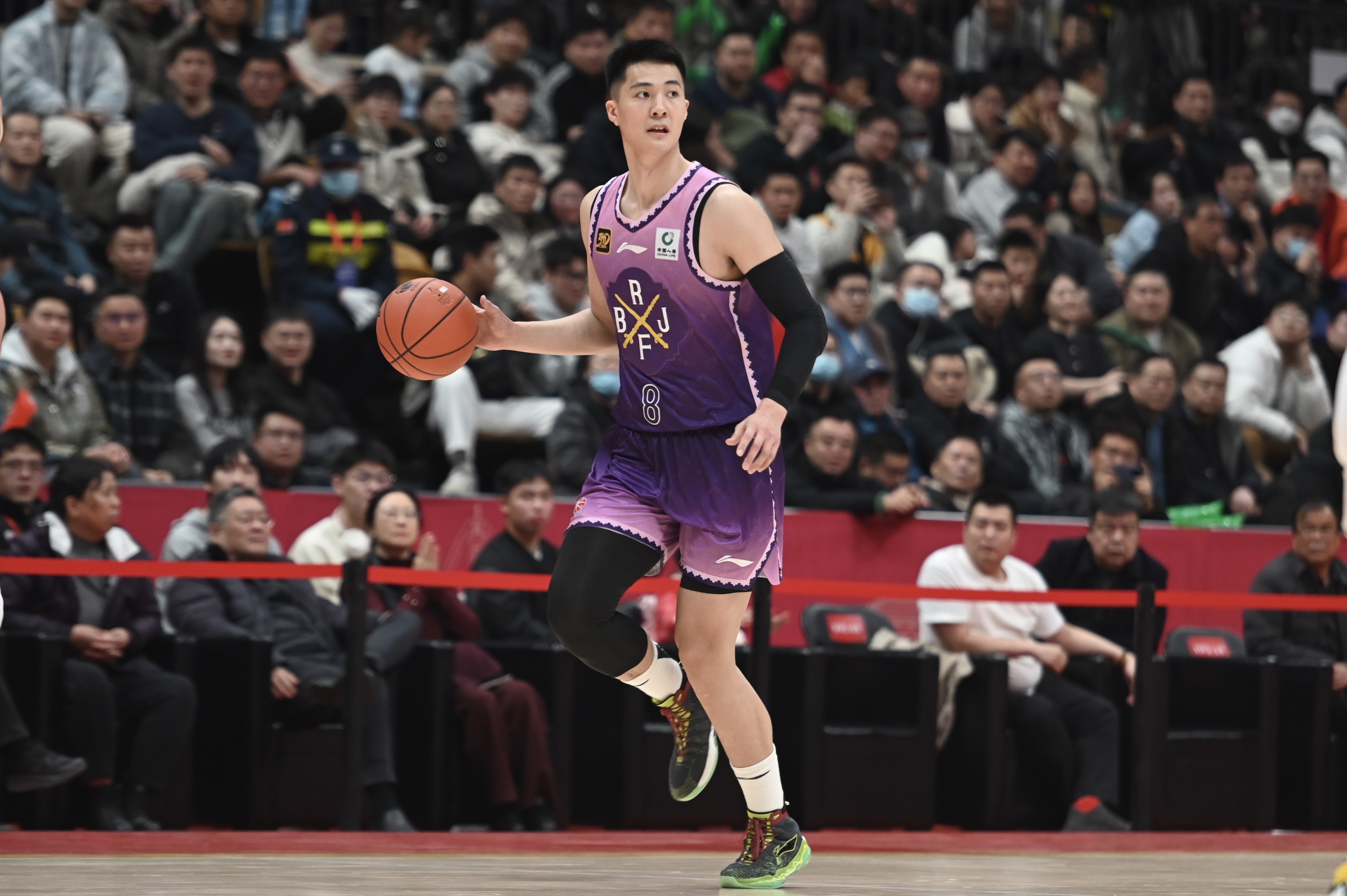 打得不錯！朱松瑋半場6中3&三分2中1拿7分&搶下7個籃板